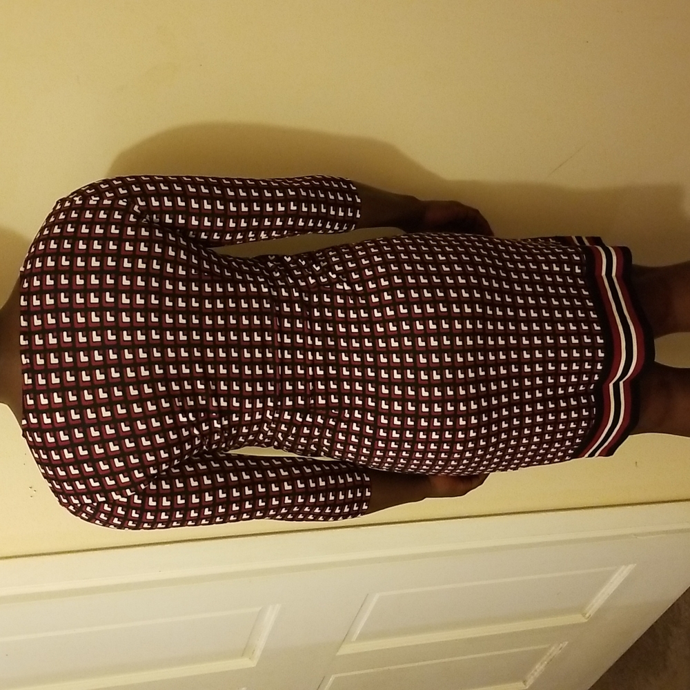 Dress - Picture 2 of 2